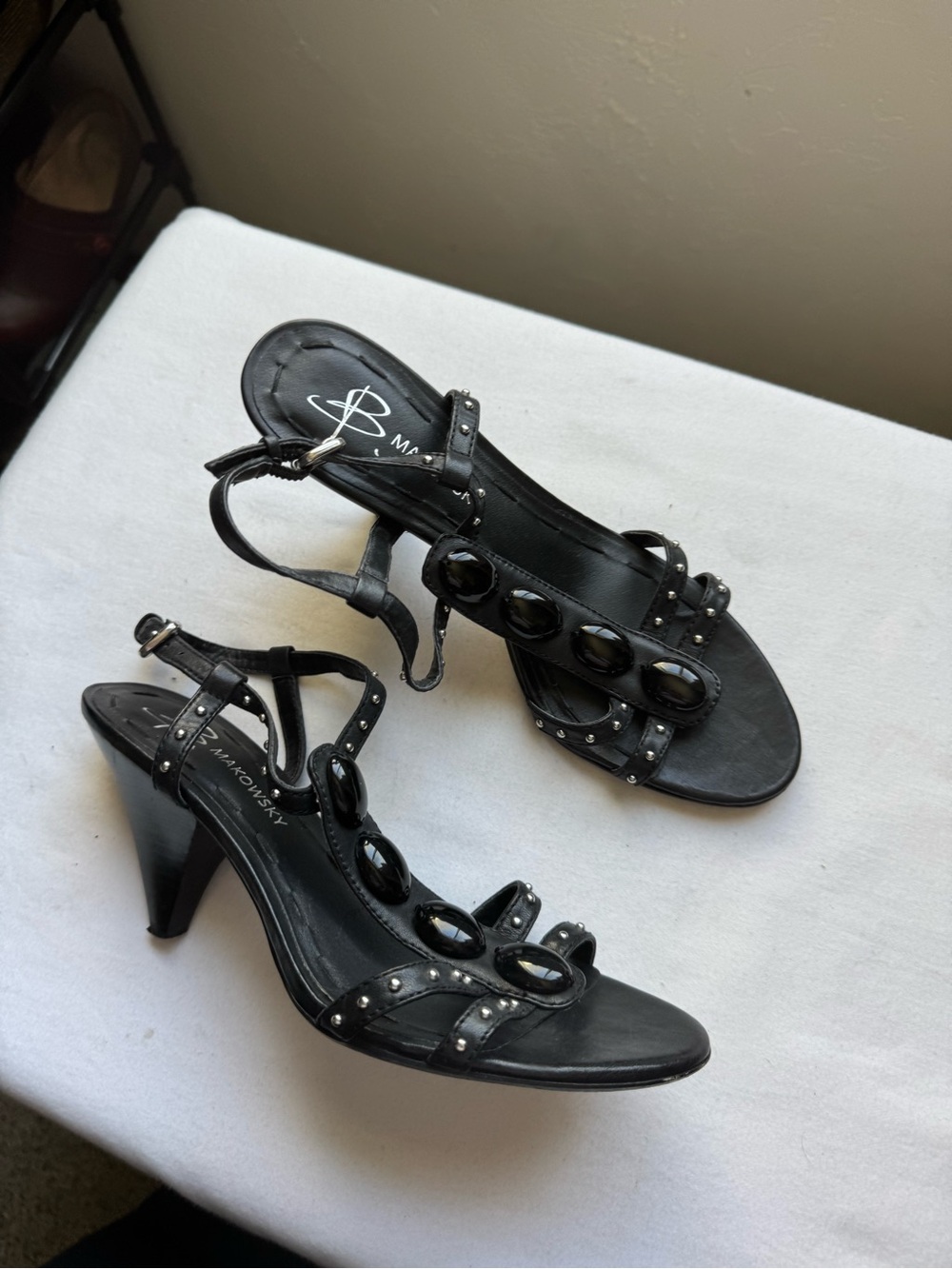 Y2K B. Makowsky Strappy Sandals Featuring Embellished Studs. size 7.5